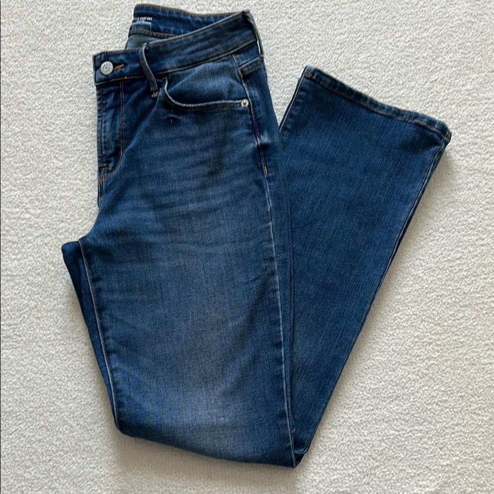 ON Kicker Boot High Waisted Jeans Women's Size 6 Petite